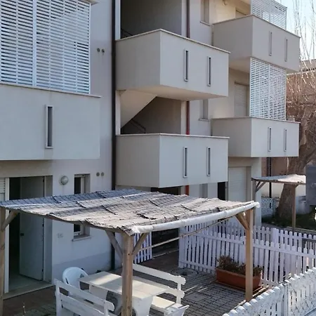 F005 - Fano, Trilocale Con Terrazzino A 30mt Dal Mare Διαμέρισμα Marotta