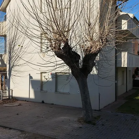 F005 - Fano, Trilocale Con Terrazzino A 30mt Dal Mare * Marotta